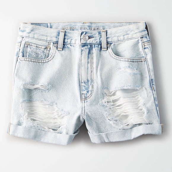 AEO Light Washed Mom Jean Distressed Shorts - Picture 2 of 14